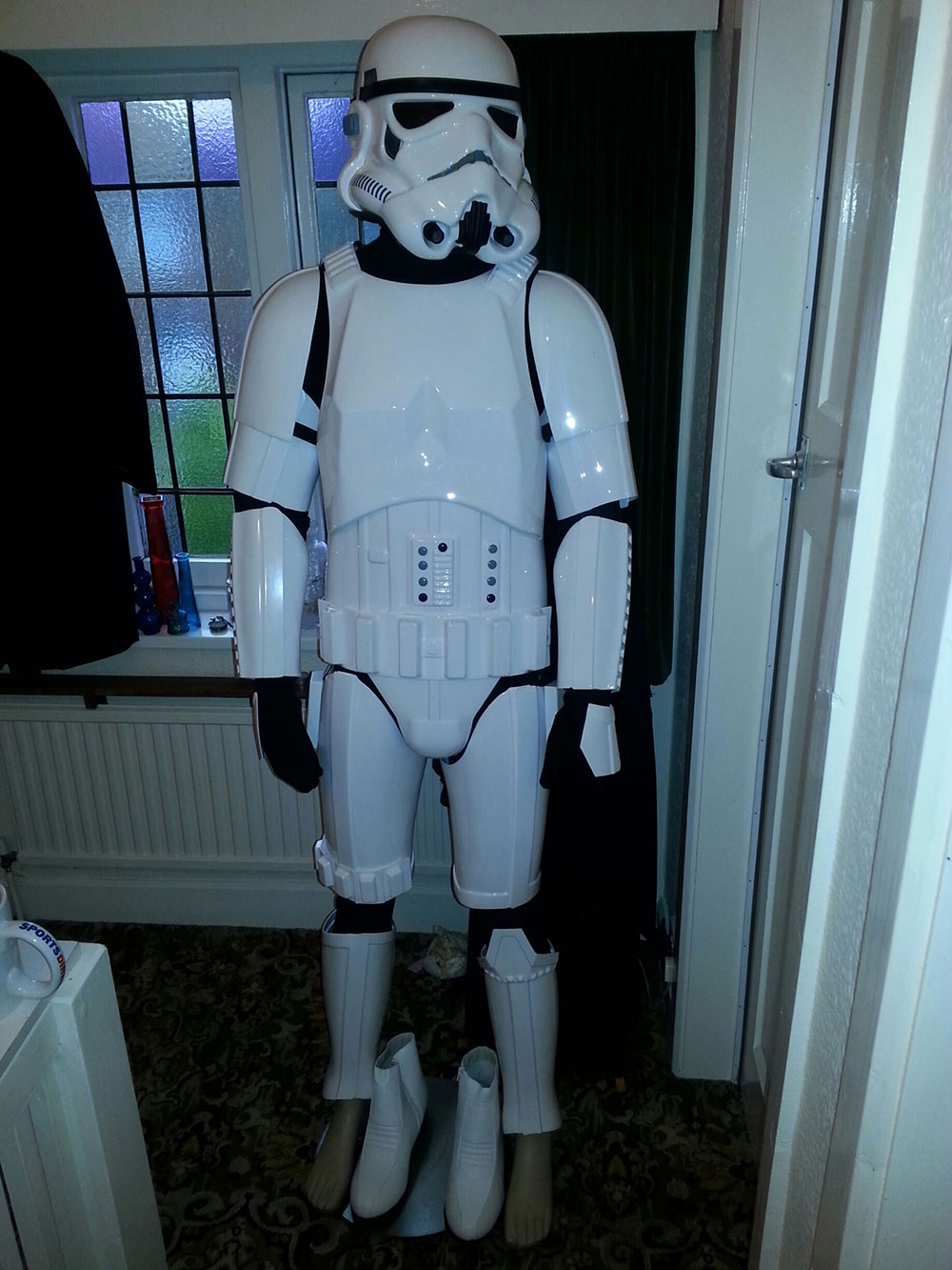 Stormtrooper Replica Armor Mannequin Costume Review